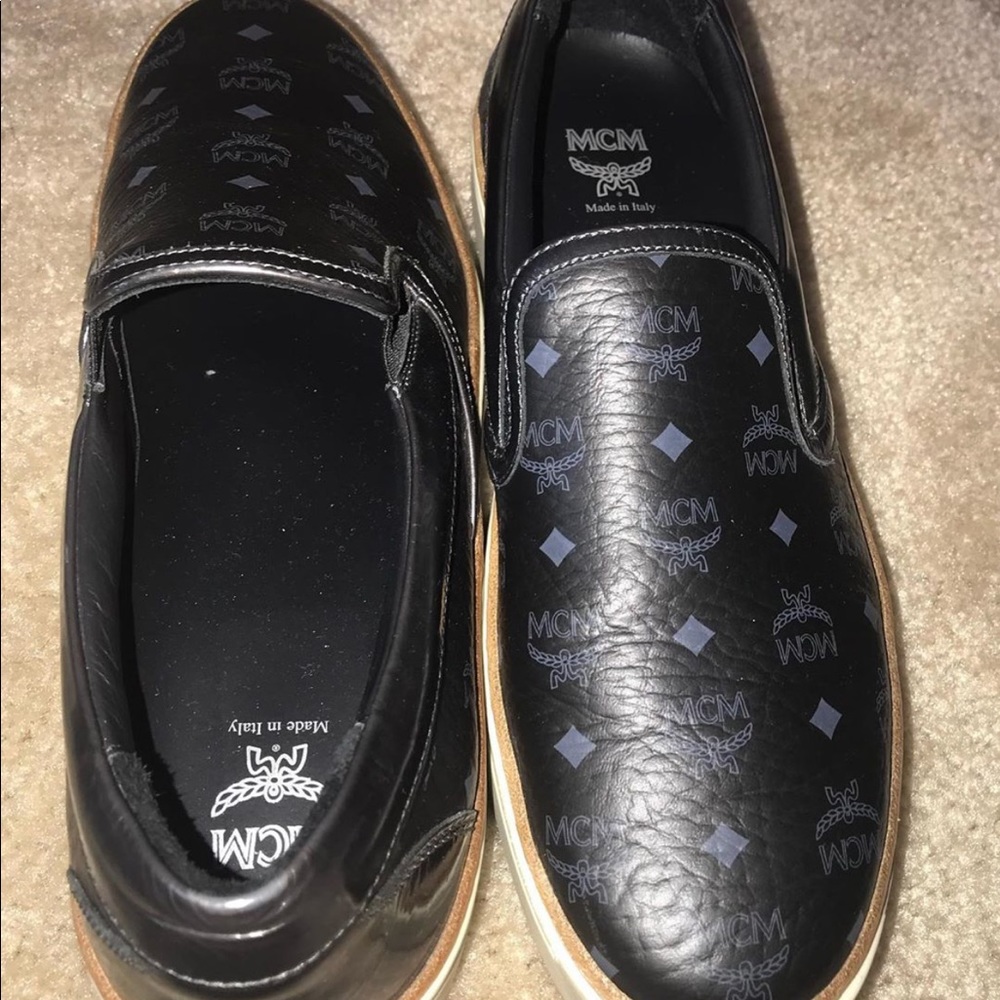 100% Authentic MCM decks LIKE NEW! Unisex!!